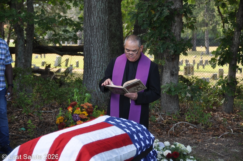 Last-Salute-military-funeral-guard-28