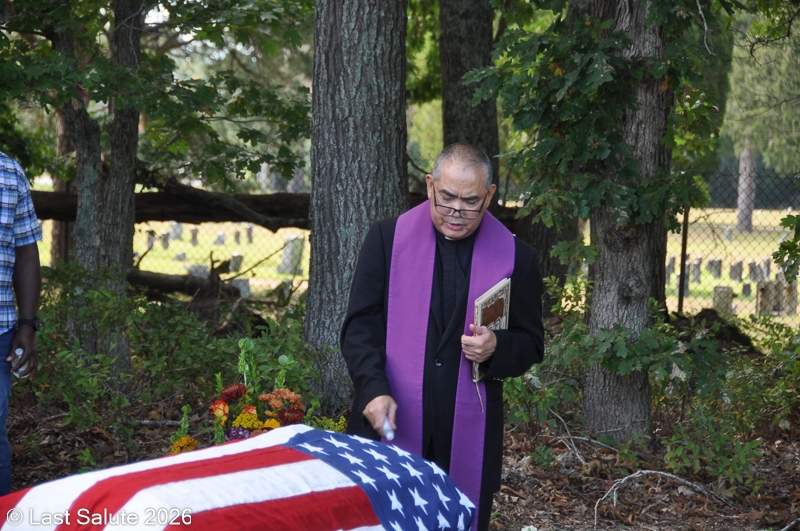 Last-Salute-military-funeral-guard-33