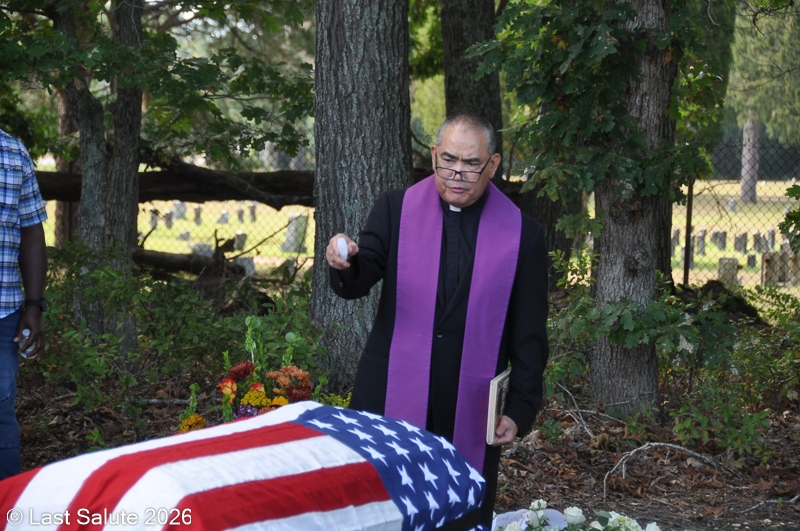 Last-Salute-military-funeral-guard-35