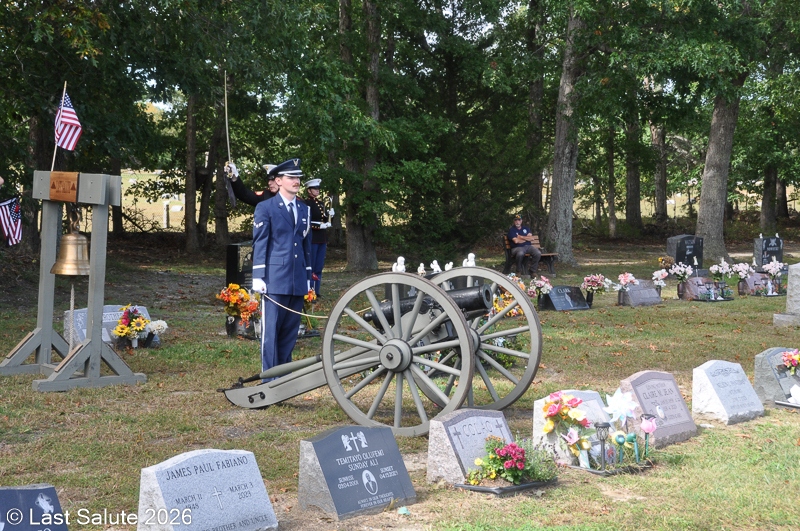 Last-Salute-military-funeral-guard-62