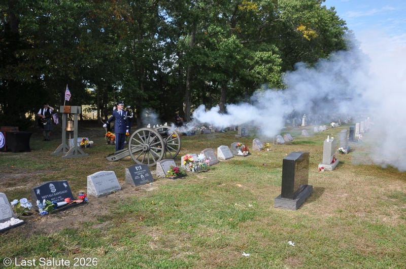 Last-Salute-military-funeral-guard-71