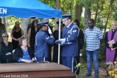 Last-Salute-military-funeral-guard-105