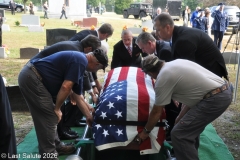 Last-Salute-military-funeral-guard-20
