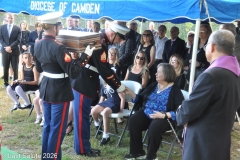 Last-Salute-military-funeral-guard-48