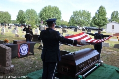 Last-Salute-military-funeral-guard-78
