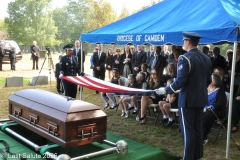 Last-Salute-military-funeral-guard-83