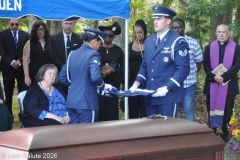 Last-Salute-military-funeral-guard-94