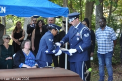 Last-Salute-military-funeral-guard-95