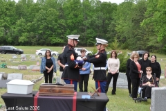 Last-Salute-military-funeral-guard-94