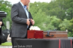Last-Salute-military-funeral-honor-guard-0124