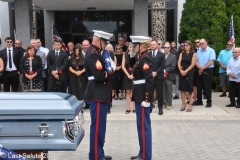 Last-Salute-military-funeral-guard-127
