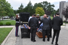 Last-Salute-military-funeral-guard-26