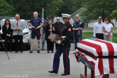 Last-Salute-military-funeral-guard-31