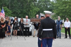 Last-Salute-military-funeral-guard-40