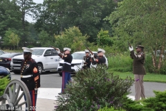 Last-Salute-military-funeral-guard-70