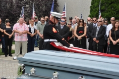 Last-Salute-military-funeral-guard-95
