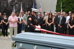 Last-Salute-military-funeral-guard-96