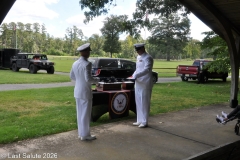 Last-Salute-military-funeral-guard-100