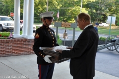 Last-Salute-military-funeral-guard-50