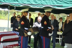 Last-Salute-military-funeral-guard-42