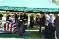 Last-Salute-military-funeral-guard-45
