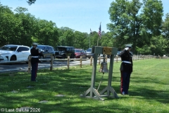 Last-Salute-military-funeral-guard-65
