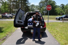 Last-Salute-military-funeral-guard-8