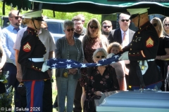 Last-Salute-military-funeral-guard-87