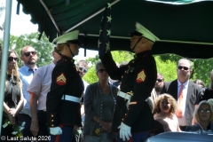Last-Salute-military-funeral-guard-98