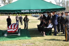 Last-Salute-military-funeral-guard-0047