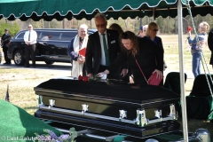 Last-Salute-military-funeral-guard-0110