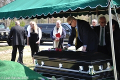 Last-Salute-military-funeral-guard-0118