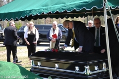 Last-Salute-military-funeral-guard-0120