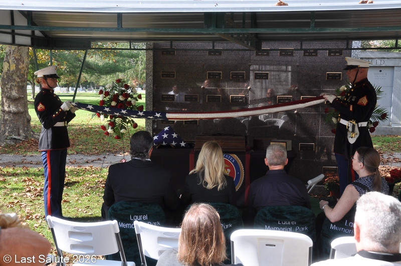 Last-Salute-military-funeral-guard-102