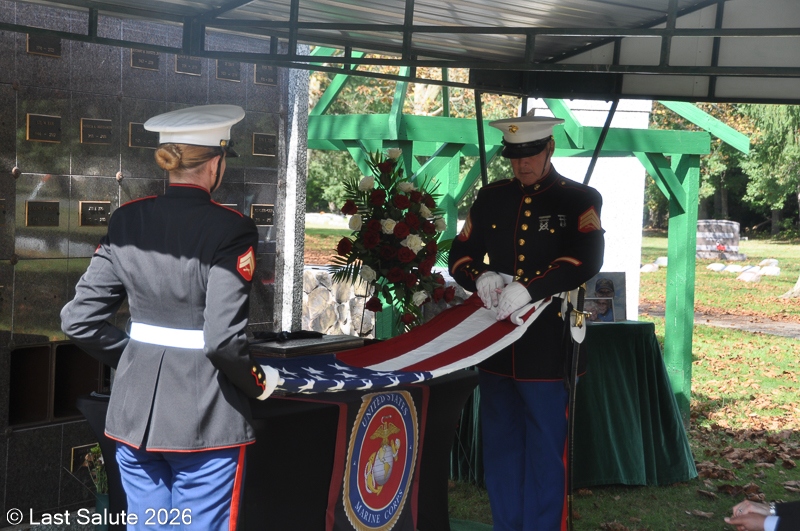Last-Salute-military-funeral-guard-105
