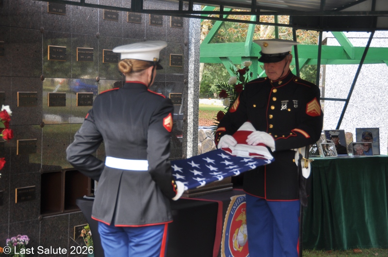 Last-Salute-military-funeral-guard-114