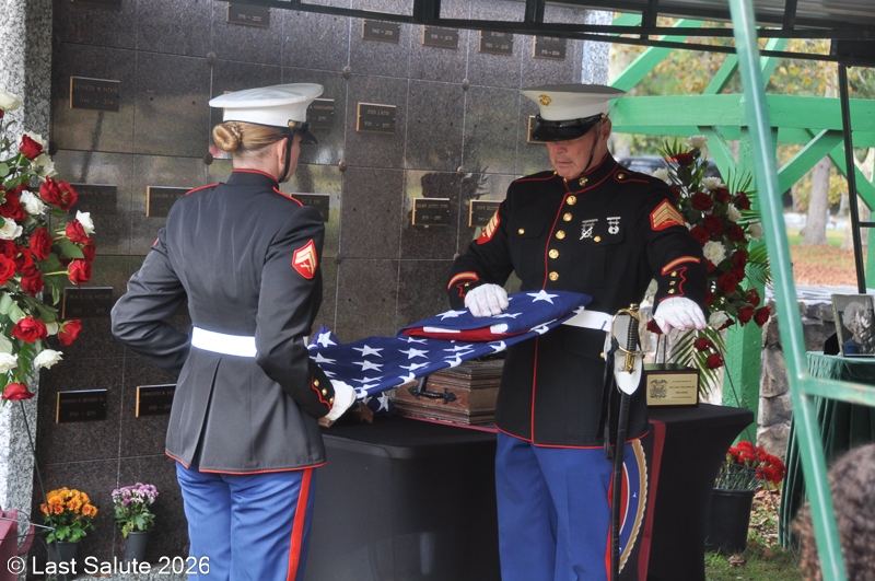 Last-Salute-military-funeral-guard-115