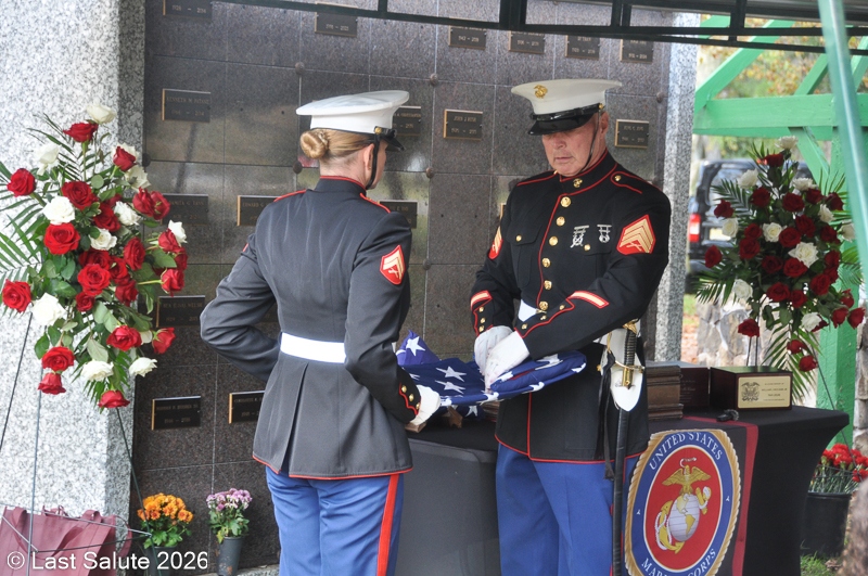 Last-Salute-military-funeral-guard-116