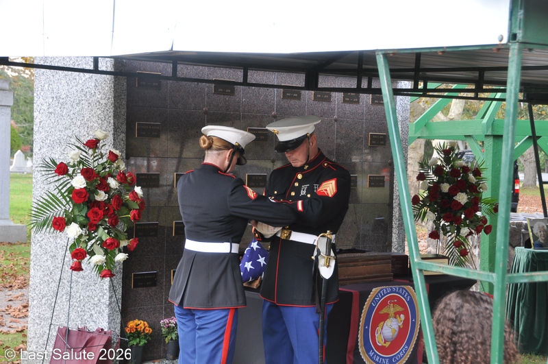 Last-Salute-military-funeral-guard-118