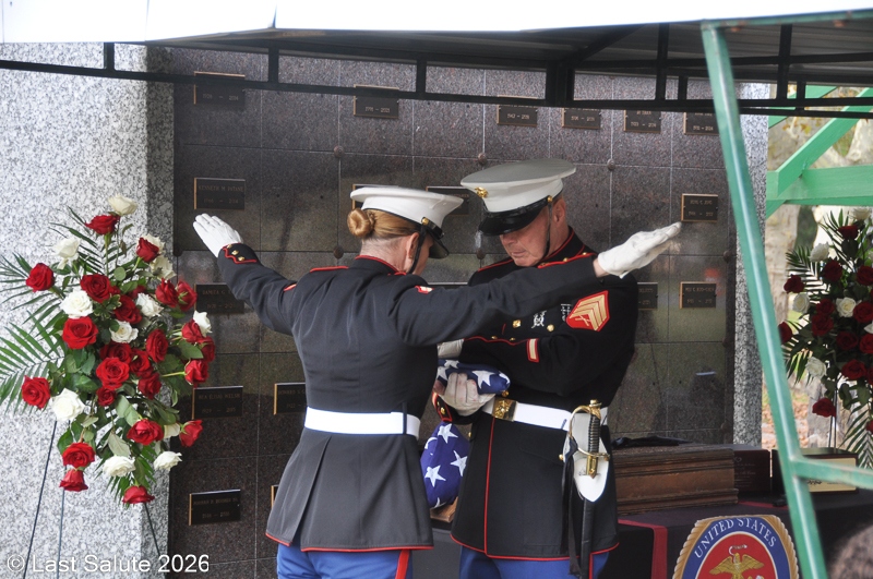 Last-Salute-military-funeral-guard-120