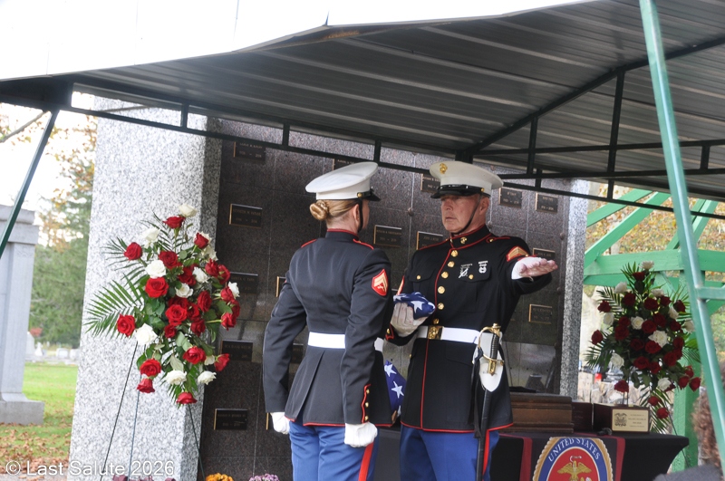 Last-Salute-military-funeral-guard-121