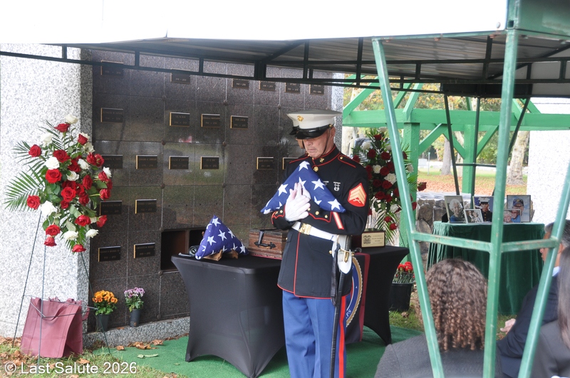 Last-Salute-military-funeral-guard-128