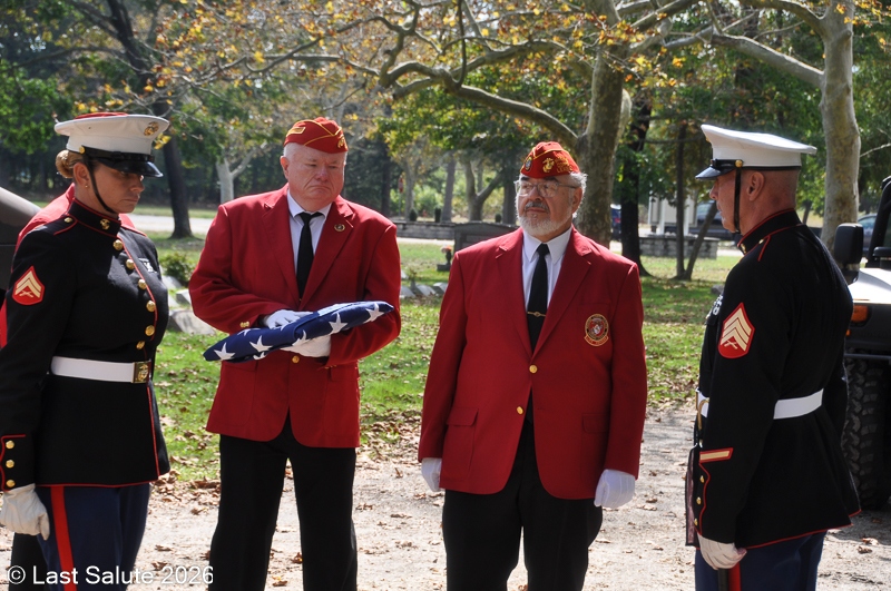 Last-Salute-military-funeral-guard-137