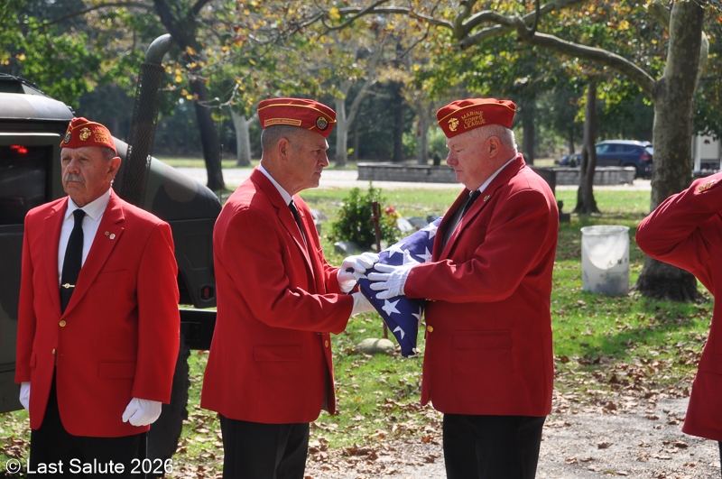 Last-Salute-military-funeral-guard-142