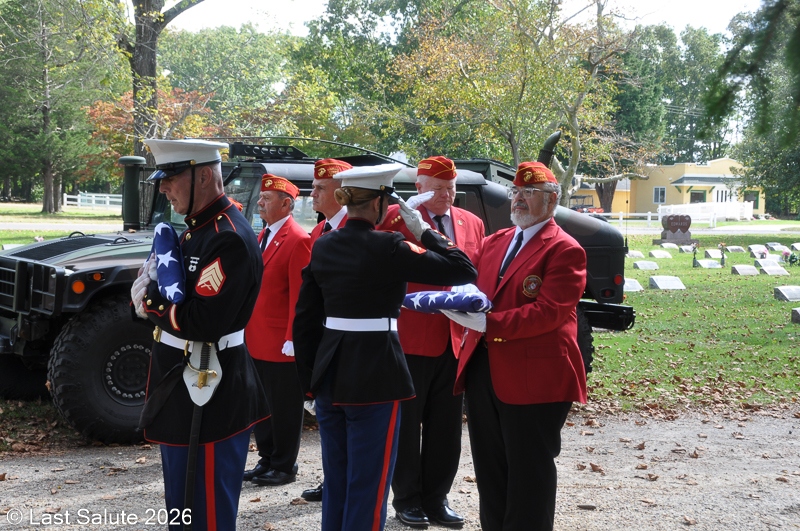 Last-Salute-military-funeral-guard-145