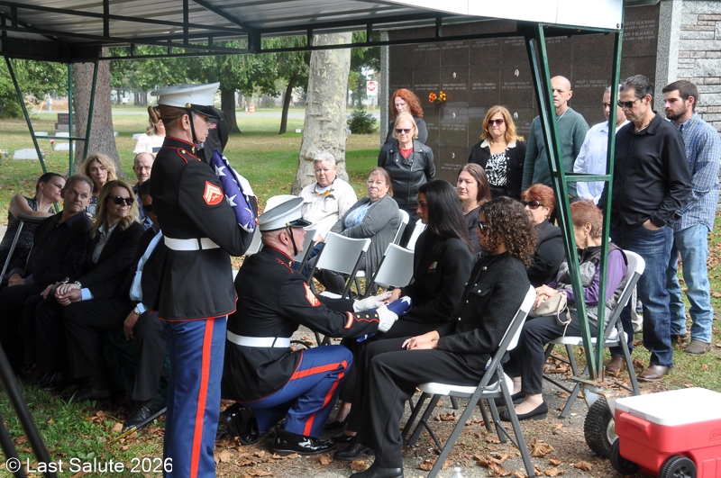 Last-Salute-military-funeral-guard-149