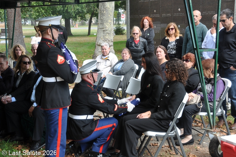 Last-Salute-military-funeral-guard-150