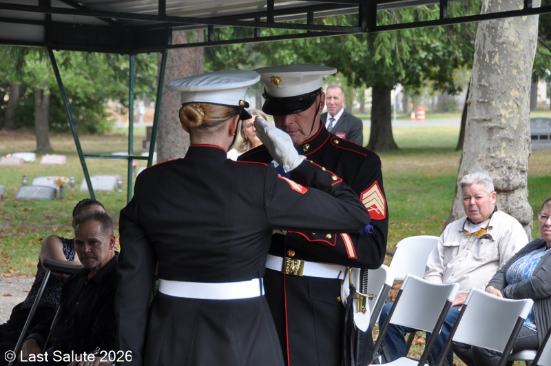 Last-Salute-military-funeral-guard-154