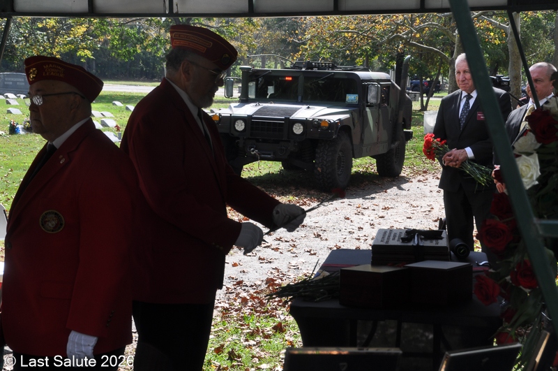 Last-Salute-military-funeral-guard-186