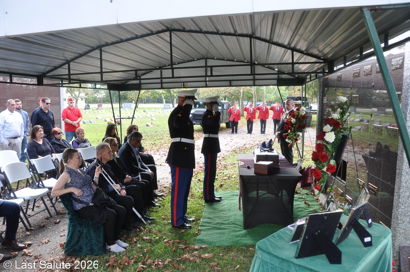 Last-Salute-military-funeral-guard-20